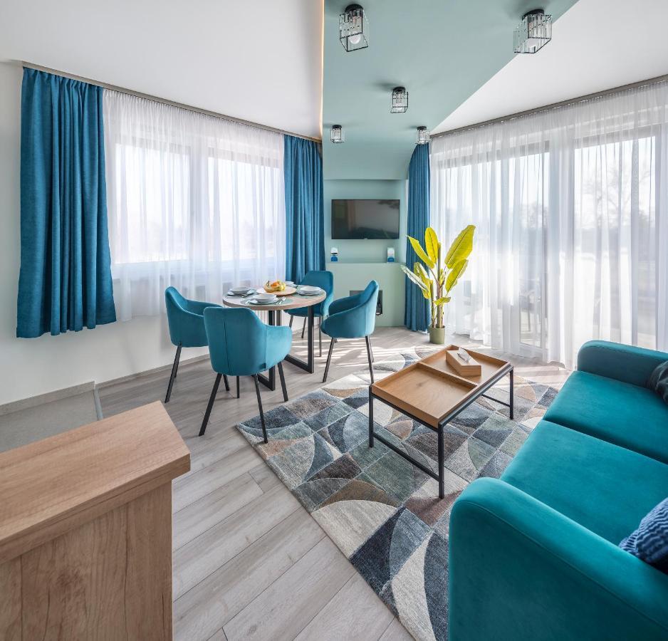 Sunset Resort - Lakeside Boutique Apartments Fonyód Habitación foto